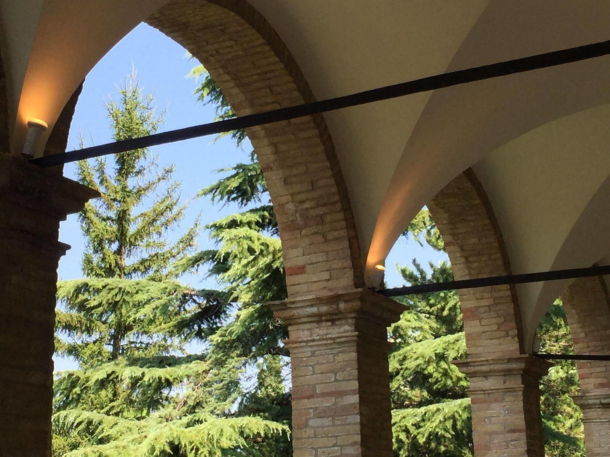 Convento Di San Francesco Mondaino B&B 외부 사진
